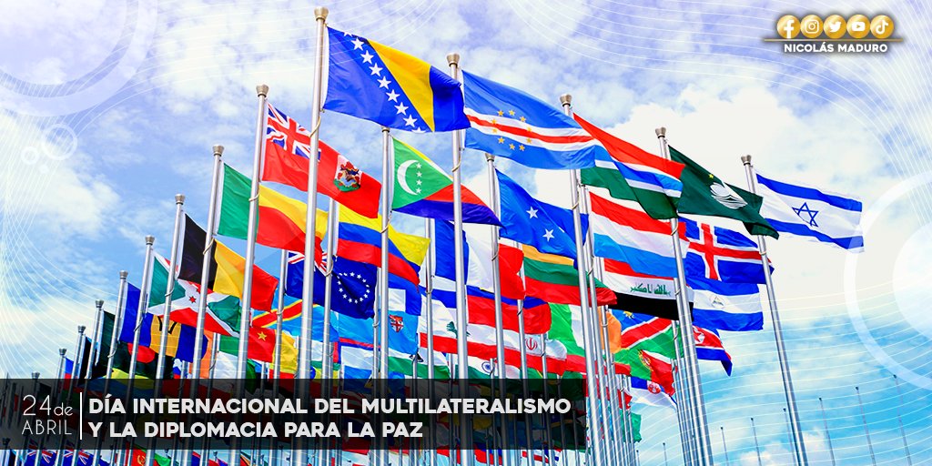 NicolasMaduro's tweet photo. Fue el Comandante Chávez quien sentó las bases de la Diplomacia Bolivariana de Paz que hoy asumimos. Nuestra Revolución siempre defenderá los principios de la Carta de las Naciones Unidas, por un mundo de respeto a la diversidad, libre de injerencia imperialista. https://t.co/GEiKgCBoBx