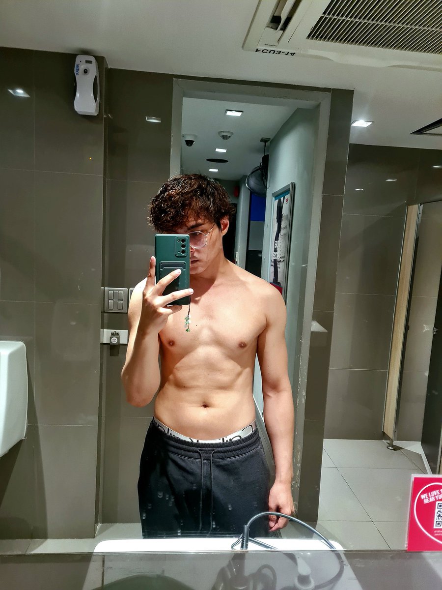 ninjabeay's tweet photo. พักเรื่องการเมือง มาคุยเรื่องการบ้านเราดีกว่า...
กูเป็นไบโพล่า
Yes, I don't have a shirt for wear, plz donate. https://t.co/vwDNOedBDy