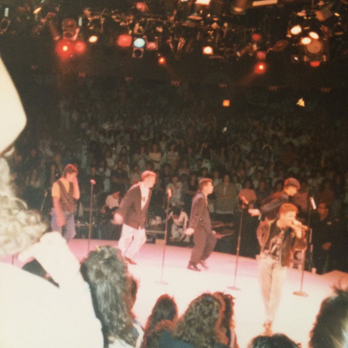 natkowitz's tweet image. Westbury Music Fair 1988 #NKOTBDay