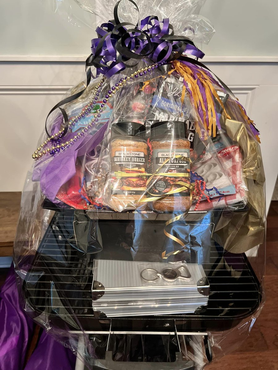 Golden Hawks Club tweet media