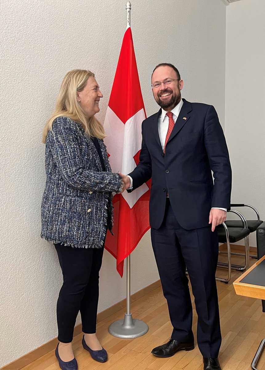 Helene Budliger Artieda (@seco_statesec) on Twitter photo I had the pleasure to meet the 🇬🇧 Ambassador <a href="/JamesWSquire/">James Squire</a>! We discussed the excellent economic relations between our countries, the modernisation of the bilateral FTA, our relations with 🇪🇺 as well as our close cooperation in the implementation of international sanctions. I had the pleasure to meet the 🇬🇧 Ambassador <a href="/JamesWSquire/">James Squire</a>! We discussed the excellent economic relations between our countries, the modernisation of the bilateral FTA, our relations with 🇪🇺 as well as our close cooperation in the implementation of international sanctions.