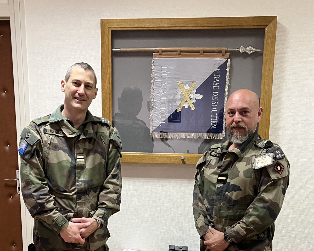 14eBsmat's tweet photo. Avancement à la 14e BSMAT.
L’Adjudant Jean-Yves a été promu par le lieutenant-colonel Panaget, chef de corps, au grade d’adjudant-chef.
Félicitations.
#14BSMAT #MaintenanceTerrestre #MissionMaintenance https://t.co/R7GNnNbzrI