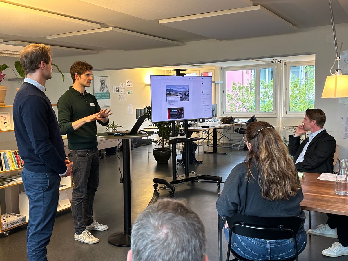 livingdocsIO's tweet image. Das war&apos;s! Unsere erste Spotlight-Event war ein grosser Erfolg. Vielen Dank an alle, die an unserem Livestream teilgenommen haben, sowohl vor Ort als auch remote. Besonderen Dank an unsere Referenten von der @SZ ! Impressionen folgen. Bis zum nächsten Mal! #LivingdocsSpotlight