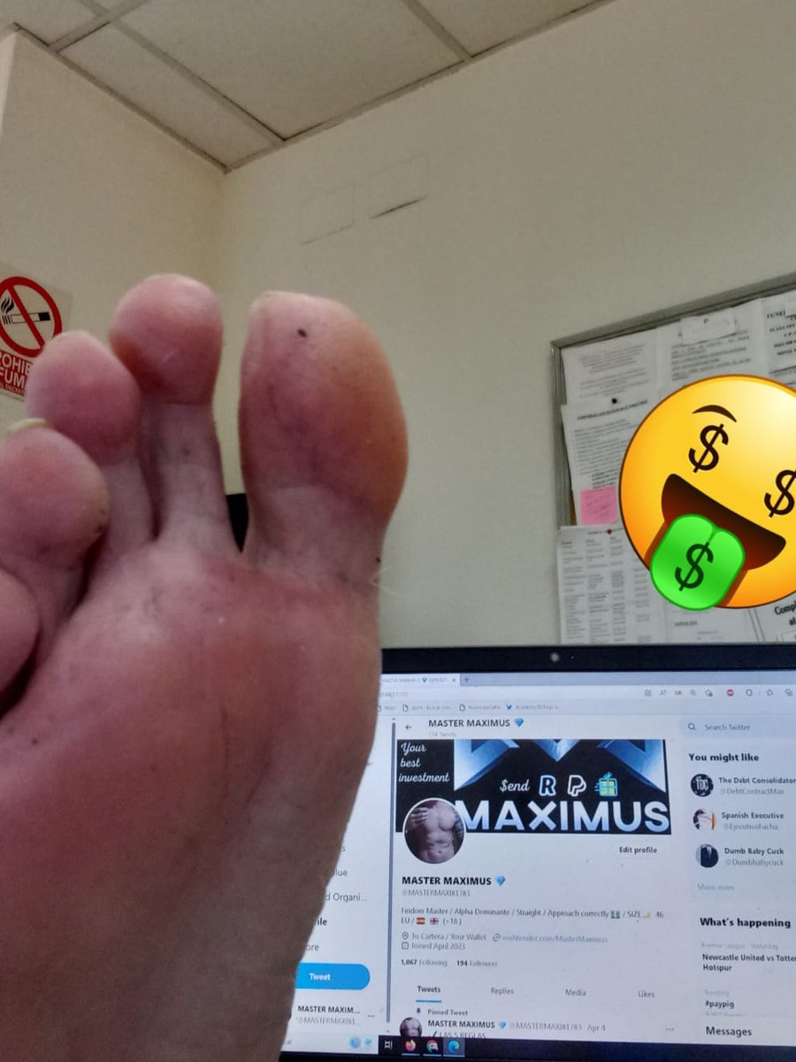 Touching my balls  in my office, while you work to finance my life.  SUCK, SHUT UP AND SEND 💸

Tocandome los huevos en mi despacho, mientras que tu trabajas , para financiarme mi vida. CHUPA, CALLA Y ENVIA 💸

findom master cashfag  worship moneyslave cashdrain feet foot