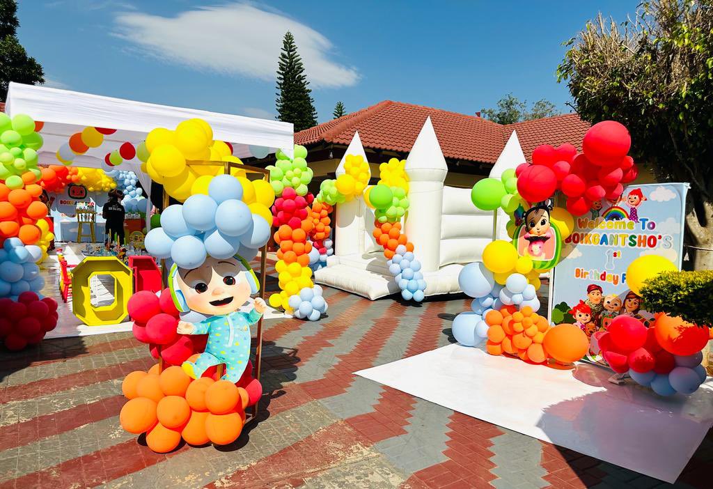 LeratoMasalesa's tweet photo. We do kiddies themed birthday parties 🌈🍉🌈🍉

Contact us for decor and all your events planning 📲076 071 7834/082 376 0144.
We based in Pretoria 📍
#GirlTalkZA https://t.co/ZH9ocfpYjW