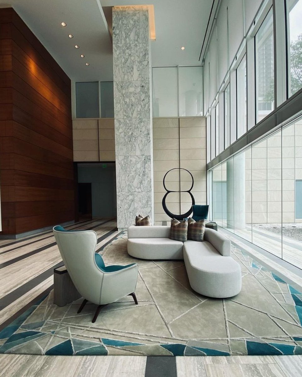 BESPOKEbylg's tweet photo. This lobby area deserves a round of applause. This color pallet pairs so perfectly with the custom furniture pieces. 

Swipe to see the rest of the room.

Designer: @PennyDessins 

#Lobby #InteriorDesign #WaitingArea #OfficeArea #LSofa #Applause #CustomSofa #CustomClubChair https://t.co/ffoIp5qj66