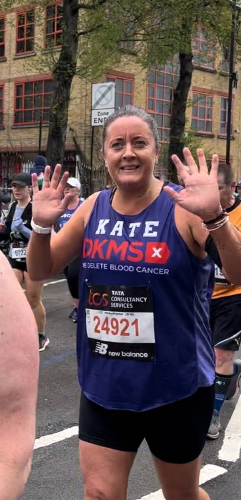 DKMS_uk's tweet photo. A huge well done to the #TeamDKMS runners that took part in the @londonmarathon over the weekend! 🏃
Together, they have raised over £5,000 for #DKMS. 👏
#LondonMarathon https://t.co/zU4awRV2mF