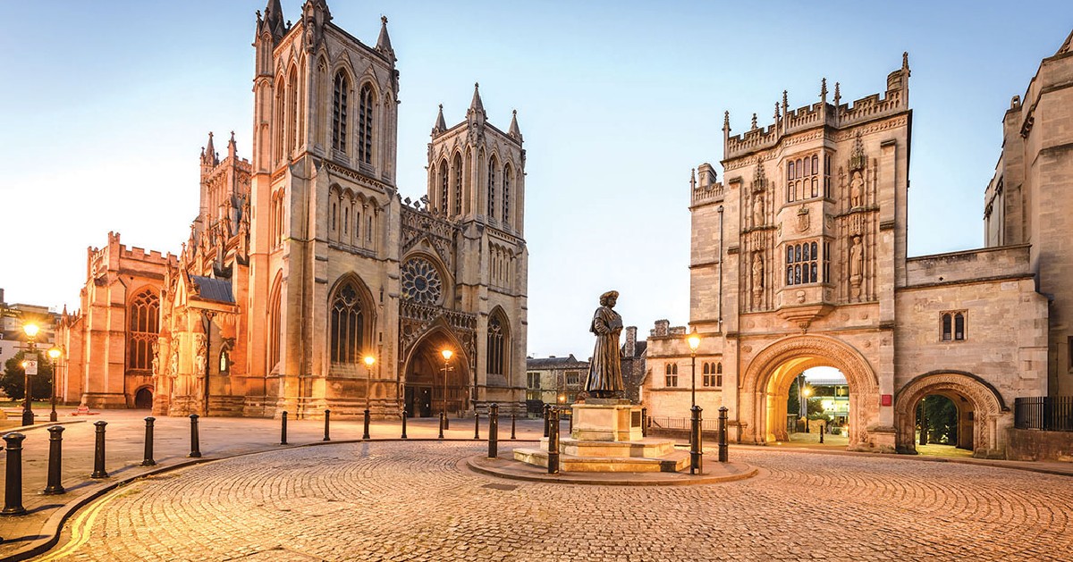 ⛴️WET YOUR WHISTLE 💦
Fri 4 October - 4 days just £419pp
Visit Bristol and Bath, and enjoy a tour of Aerospace Bristol, a jaunty boat trip, plus a full day in Bath!
Find out more: ow.ly/QqV650LB78W