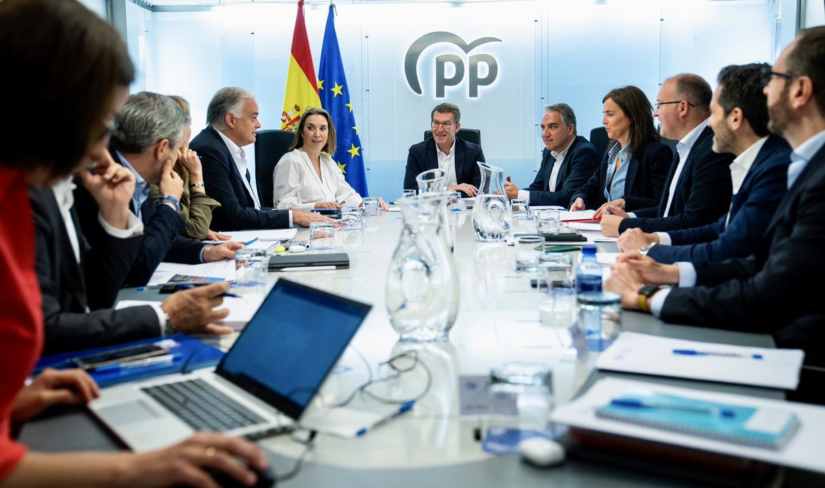 La ocupación ilegal se ha incrementado un 50% en los últimos años, sin que se hayan tomado medidas eficaces.

Proponemos:
🔹Desalojos en 24h.
🔹Mayores penas.
🔹Oficinas municipales para asesorar a las víctimas.

Hay que garantizar el derecho de propiedad y la seguridad jurídica.