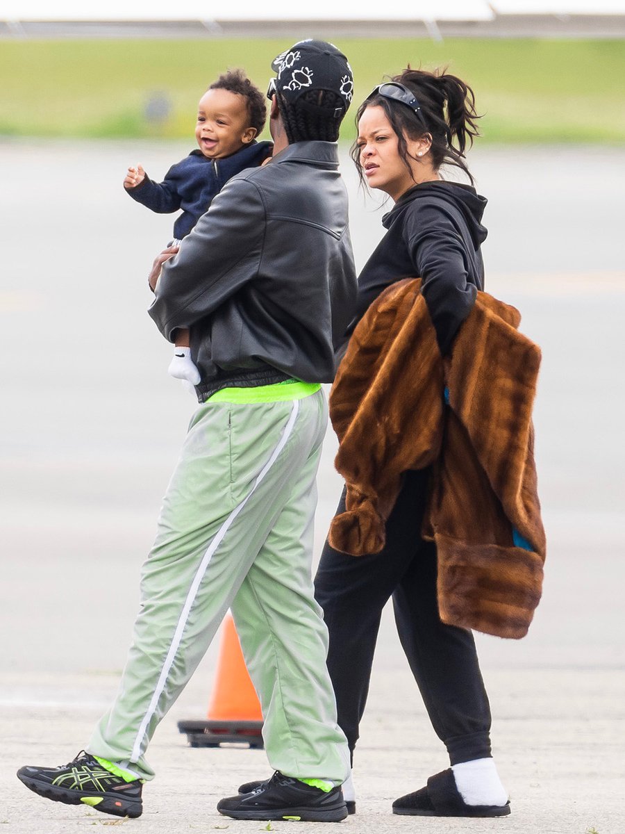 Rihanna & A$AP Rocky with their son today! 😭😭😭😭