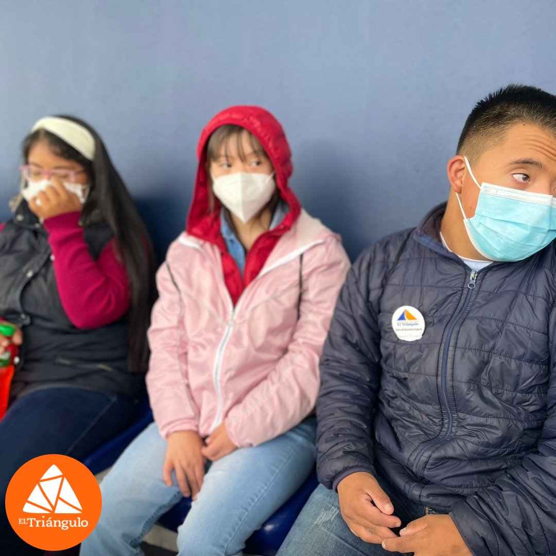 ElTrianguloEc's tweet photo. ⚽️ Alumnos de Fundación El Triángulo participaron de una invitación del Independiente del Valle ⚽️

#FundaciónElTriángulo #ElTriangulo https://t.co/PwYOtrDa73