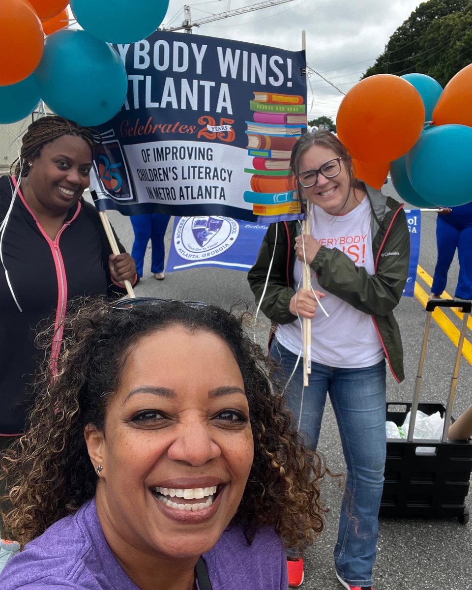 EverybodyWinsGA's tweet photo. Everybody Wins! Atlanta participated in the Atlanta Public Schools (@apsupdate) Parade this weekend. It was such a great event to #marchforliteracy!
@CentennialAtl @APSDunbar_elem @APSGardenHills
#EWA #literacy #atlantanonprofits #reading #parade #walkforliteracy https://t.co/VmjuvViS1d