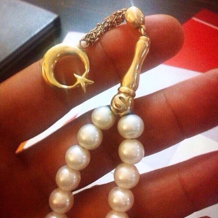 Şerefsizligin  moda oldugu bir ortamda 
Adamlık mücadelesi veren herkese  selam olsun...!

🇹🇷 🇦🇿 🇰🇿 🇺🇿 🇹🇲 🇰🇬 
BİR UMUTTUR YAŞAMAK
🇹🇷 🇦🇿 🇰🇿 🇺🇿 🇹🇲 🇰🇬

REİS SEDAT PEKER