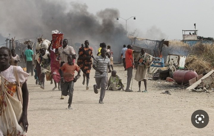 اللهم إنا استودتعك #ابنتتى وزملائها فى 
#السودان اللهم احفظهم من بين أيديهم ومن خلفهم،وعن أيمانهم وعن شمائلهم، ومن فوقهم، ونعيذهم بك اللهم أن يُغتالوا من تحتهم، اللهم ارفع عنهم البلاء، وحصّن دماءهم وأموالهم 
وأعراضهم برحمتك يا أرحم الراحمين
#الحق_اولادنا_ياريس_وانقذهم_من_الموت