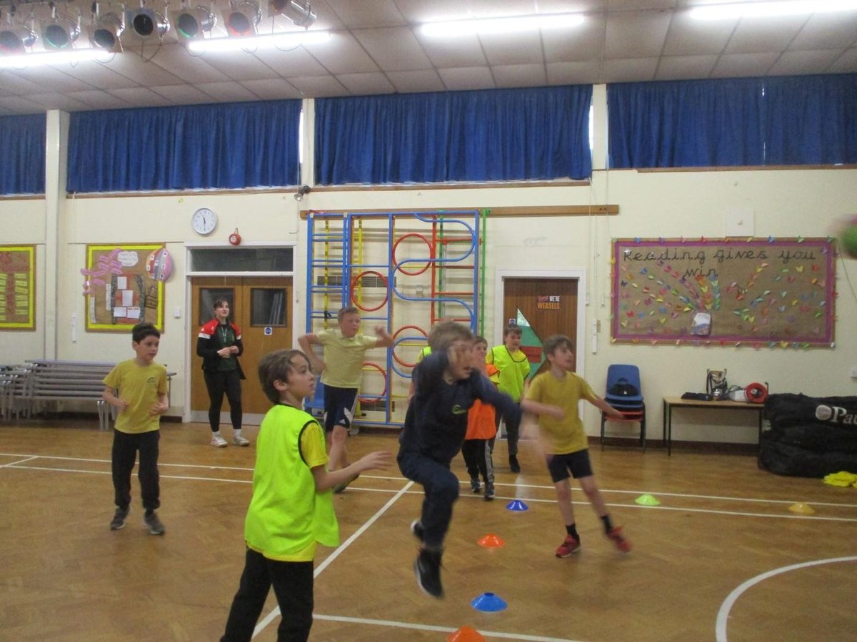Thank you to <a href="/StroudHandball/">Stroud Handball</a> for coming in to teach Squirrels this exciting sport