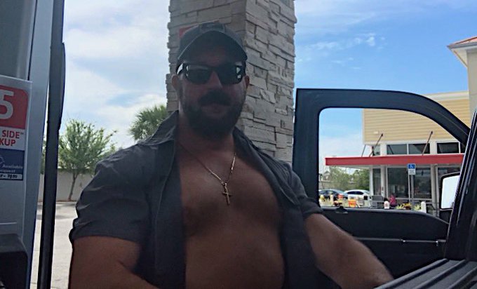 FULL TANK, NOW WHERE? https://t.co/JQmWZmdZ2S