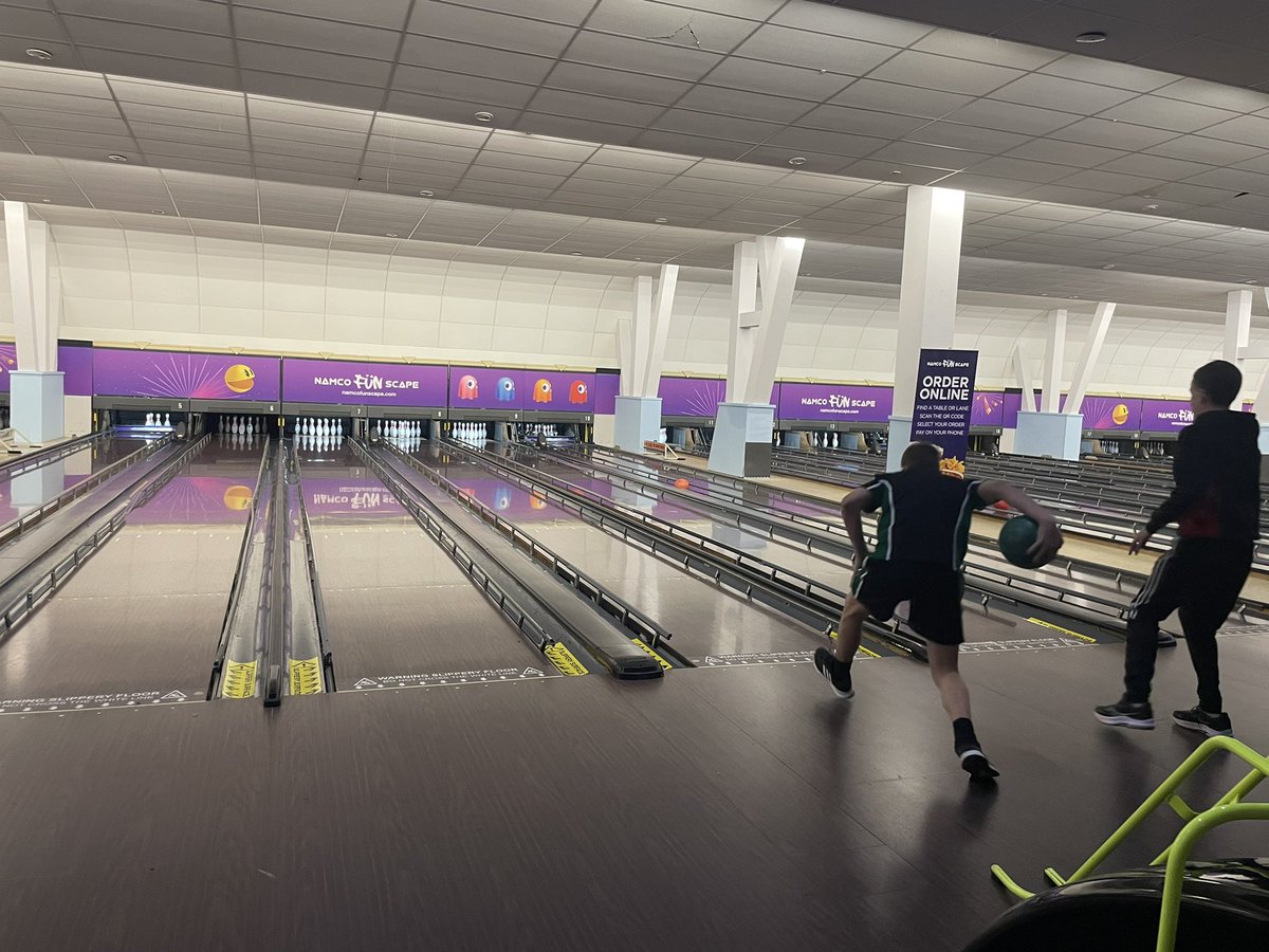 Huge congratulations to our Year 7-9 Tenpin Bowling Penathlon teams, who came a very respectable 3rd and 4th place out of 16😀🥉🎳

A fantastic afternoon with an excellent group of students🤩 

<a href="/EppingStJohns/">ESJ</a>