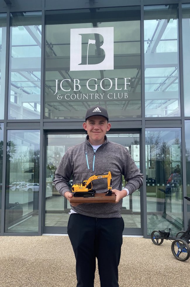 Freemenssport's tweet image. Another fantastic tournament of golf for @HelloFreemens James (L6) who won 🏆 the HMC Strokeplay Tour Championships 2022/23 (54 Holes) Event JCB - Golf Club Uttoxeter. With over 70 competitors James managed to win by 6 clear shots ⛳️ 👏🏻 👏🏻 #proud #performance