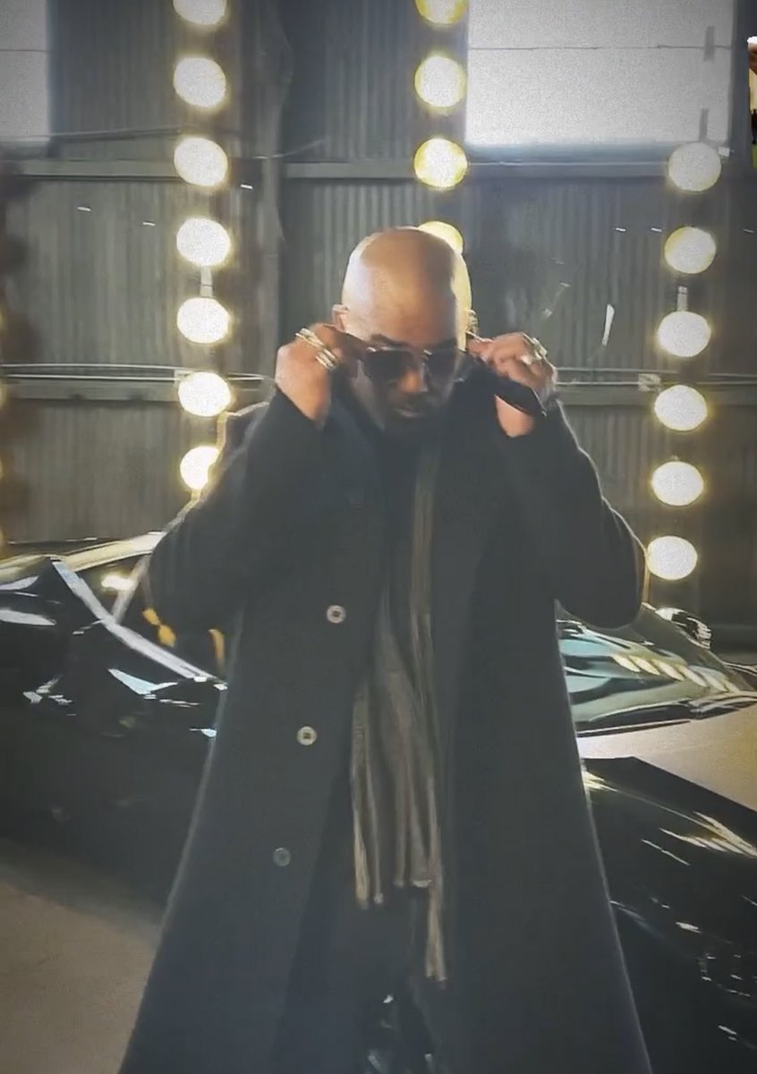 eric_jls_sfm_bs's tweet photo. @shemarmoore Mr. Sexy full of swag #shemarmoore #shemarfmoore ❤️🥵🥵🥵🥵🥵🥵 https://t.co/gLyYqFxW7K