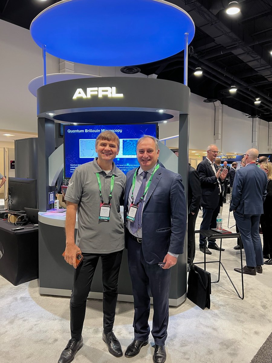AFOSR's tweet image. Guilio Busulini, Senior Advisor @CNRsocial_ met with world-renowned biomedical imaging/optics expert Professor Vladislav Yakovlev @TAMU at the #BasicResearch quantum microscopy kiosk at AFRL’s exhibit at #SpaceSymposium. @AFResearchLab #AFOSRSpaceResearch #QuantumTech #Microscopy