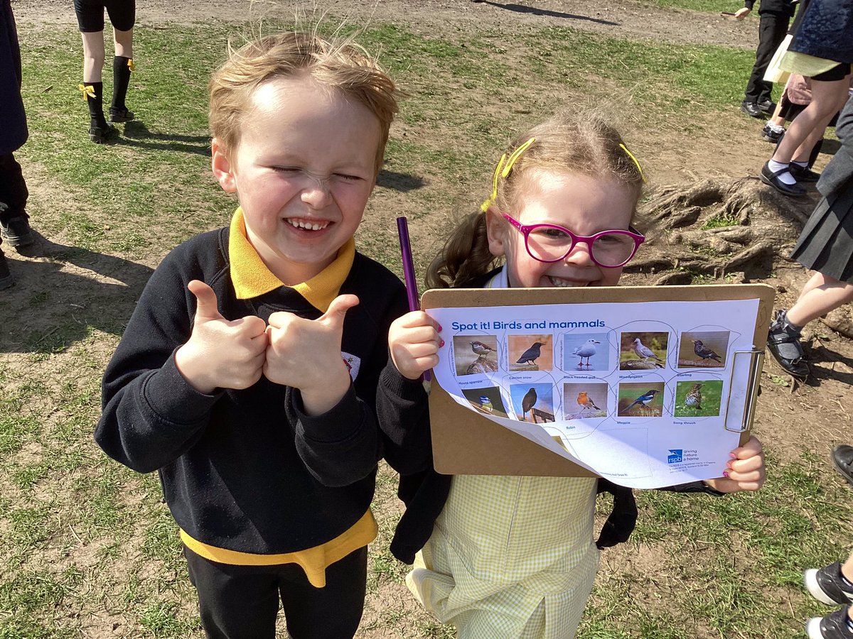 neilston_madras's tweet image. Friday was a super day for a spot of bird watching In Primary 1. The children used identification sheets to help them spot different types of birds in our school grounds. Great job, P1! #RSPBWildChallenge 🦜🪶🕊