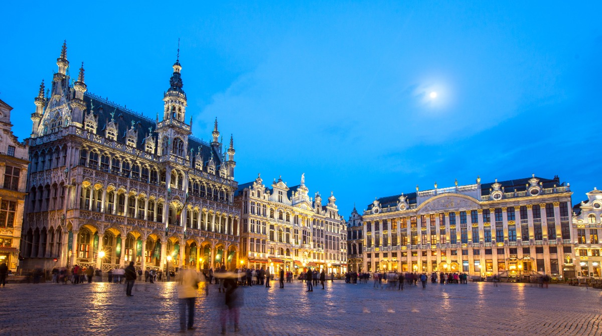 Calling all <a href="/TechPolicyMPhil/">TechPolicyatCambridge</a> alumni in Brussels! 

On 2 May, join the current current cohort for dinner whilst they are on their study trip to Brussels. This is a great way to network outside of your cohort as well as meet the current class. #CJBSalumni 

orlo.uk/MPhil_Tech_Pol…