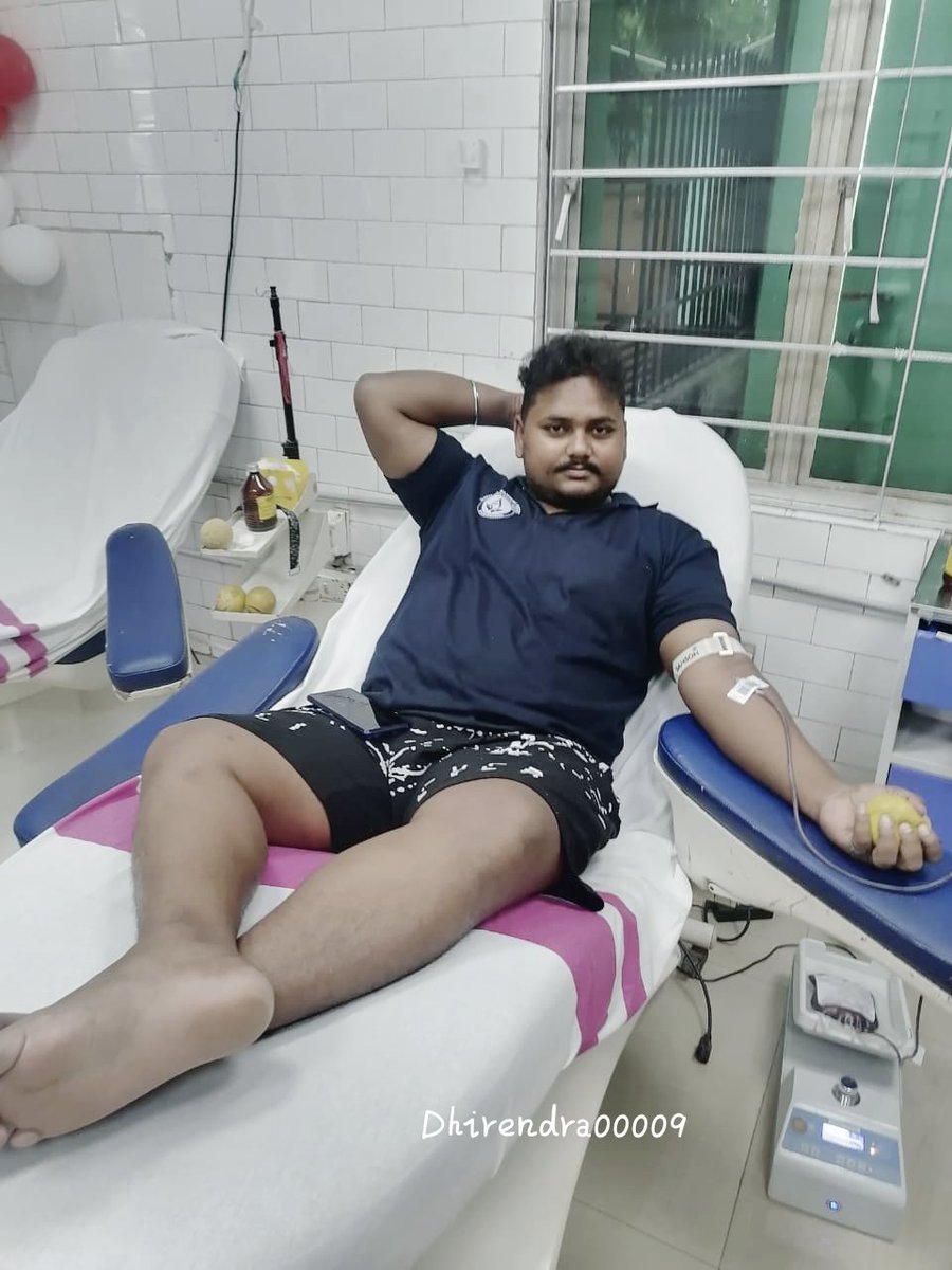 Sometimes in life, you should become the reason for one's happiness. Our volunteer Chittaranjan Barik is one of them, who helped a needy patient of #CapitalHospital #Bhubaneswar by donating (B+ve) #blood. We thank him for his noble work.
#BloodMatters #ThanksHealthHeroes #Odisha