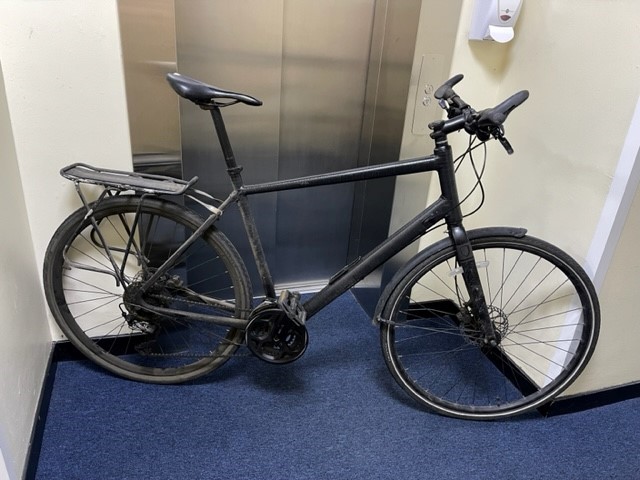Police Scotland South East Edinburgh (@psosseedinburgh) on Twitter photo We have recovered some bicycles we suspect might have been stolen. If they belong to you, please email EdinburghCPTSouthEast@scotland.police.uk, or phone 101 quoting incident 3298 17/04/2023. Please RT and help us return the bikes to their owners. 👍 #OpSEAgora 🚲 We have recovered some bicycles we suspect might have been stolen. If they belong to you, please email EdinburghCPTSouthEast@scotland.police.uk, or phone 101 quoting incident 3298 17/04/2023. Please RT and help us return the bikes to their owners. 👍 #OpSEAgora 🚲