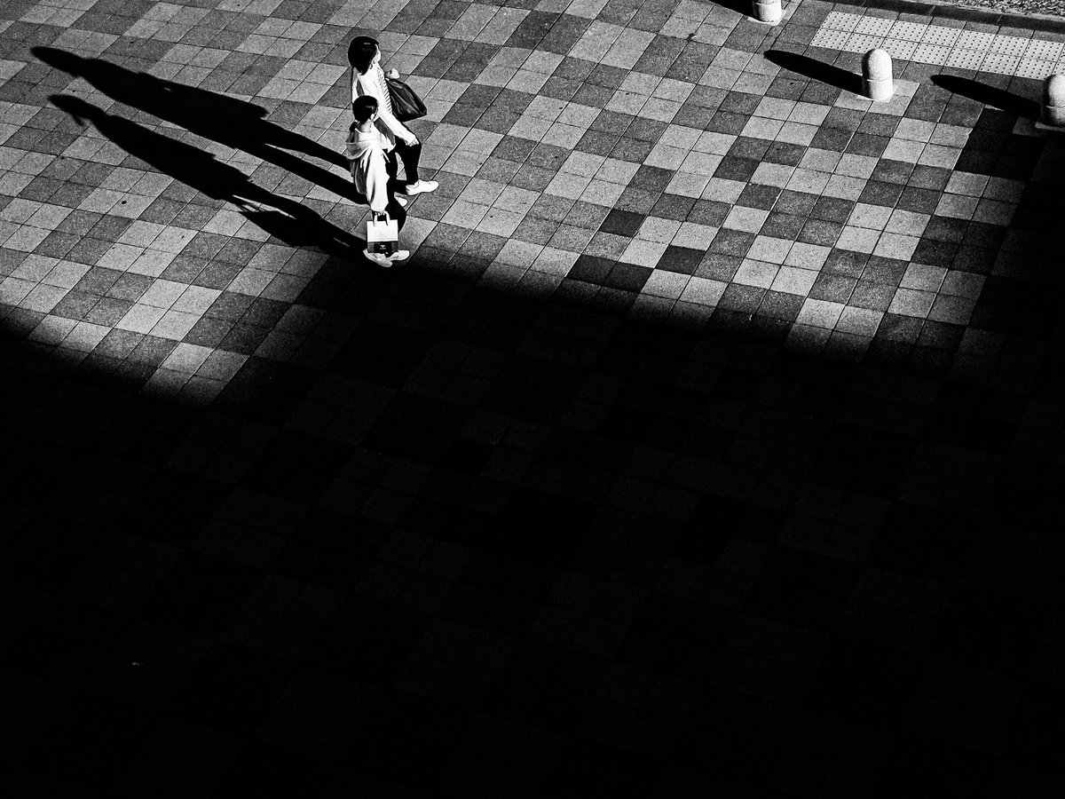 kelvintetsuya's tweet photo. 📍Kobe
📸 Canon EOS Kiss X7
#streetphotography
#streetphotographyinternational
#streetphotographyjapan
#streetmoment
#spicollective
#wegalleryphotos
#streetartjaponism
#theglobalphotographycommunity
#spi_shadows
#spi_shadow https://t.co/HzEpVWRsMi