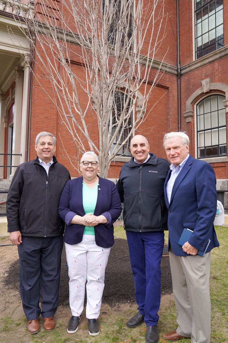 Benchmark Strategies joined the City of Gloucester to celebrate #EarthDay2023 

As part of the #400TreesProject, a tree was planted at City Hall to honor Gloucester's 400th anniversary. 

Thanks to Mayor Greg Verga, @senbrucetarr and @repamf for commemorating the occasion.