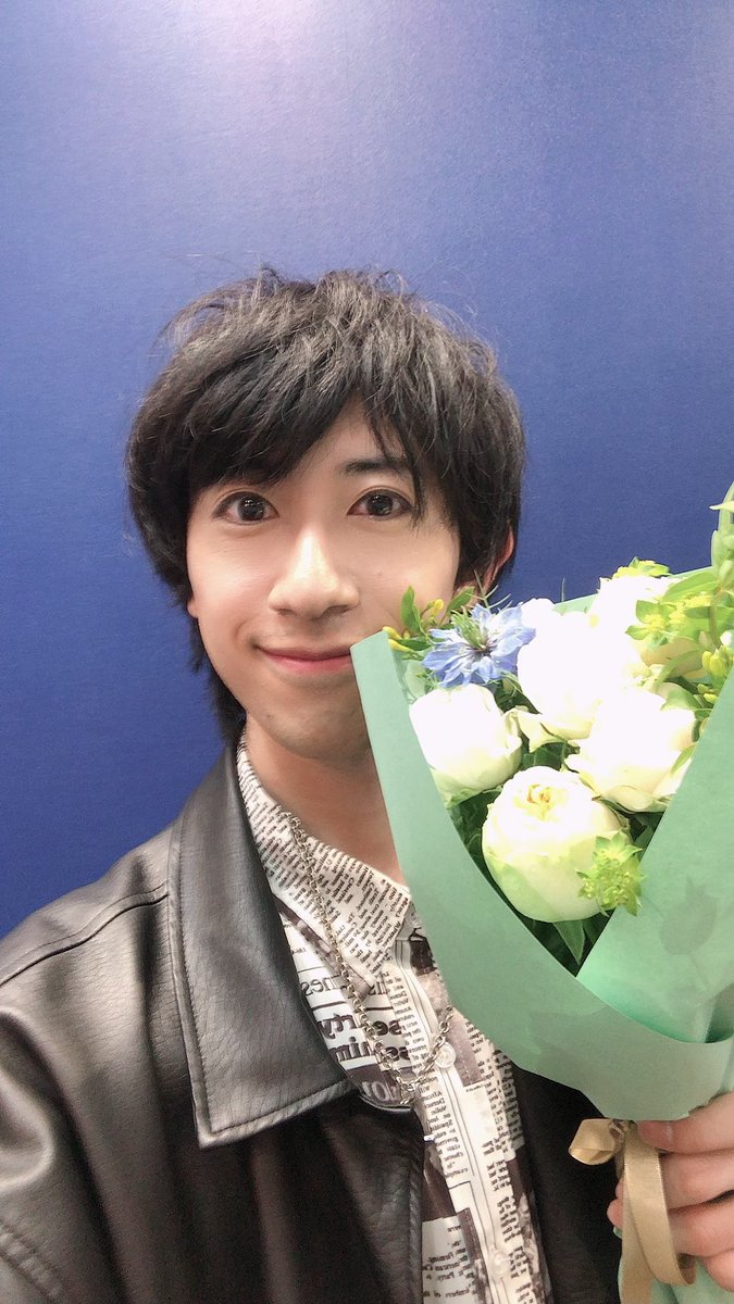 #エンスタ 第33回生放送ありがとうございました！！！何気に生での出演が初の我々でしたが、如何でございましたでしょうか〜！

レギュラー放送が終わってもエンスタは終わらない！
まだまだよろしくお願いします〜！！

裏でひと足早くお祝いしていただきました🤣
ありがとうございます！！🙇‍♂️