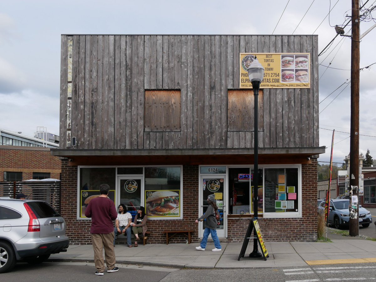 TonyCava's tweet photo. #SomethingBeautiful Seattle WA Archive- Best Tortas In Town, S Bailey St and 12th Ave South, Georgetown, Seattle. April 22 2023. #Seattle #Georgetown #BestTortasInTown #StreetPhotography #LotsToUnPack #ThePhotoHour https://t.co/BG6IQc26fP