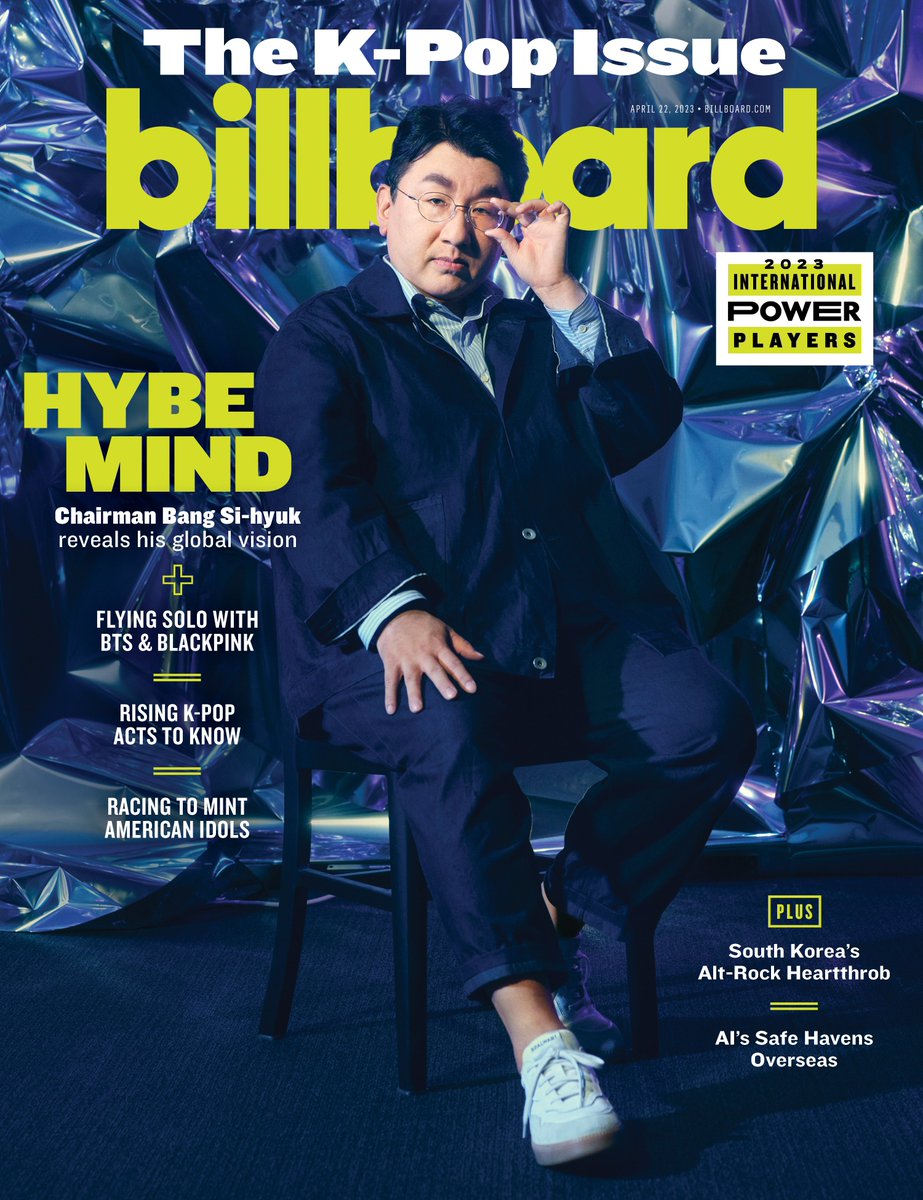 billboard's tweet photo. Bang Si-hyuk, founder/chairman of @HYBEOFFICIALtwt, is re-shaping the global music business one megadeal at a time.

He shares his vision for the industry, the #BTS model, AI plans and more in the cover story for Billboard’s K-pop issue: https://t.co/4yDxdlbFPO https://t.co/trfdgZr5cm