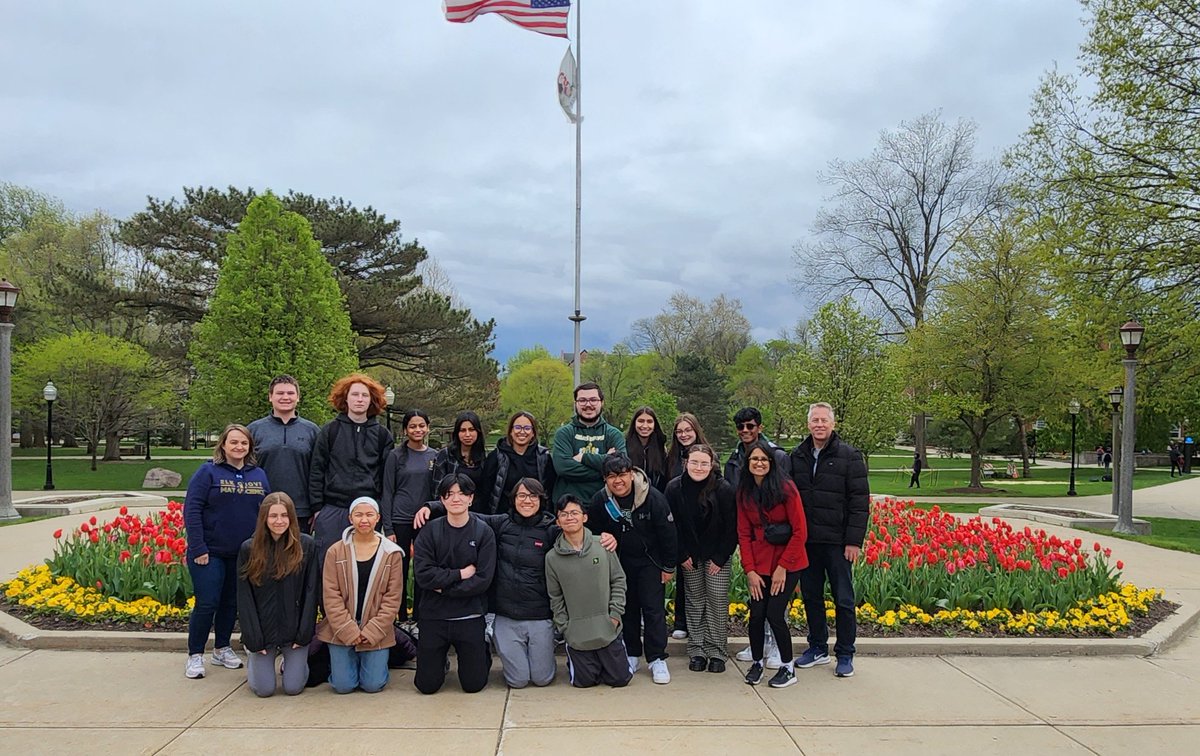 EGMathNation's tweet image. After all was said and done .... @ElkGrove_HS STATE Mathletes 2023.
@hengteaches @MrWalloch_EGHS @Per_Buj &amp;amp; Mr. OC.