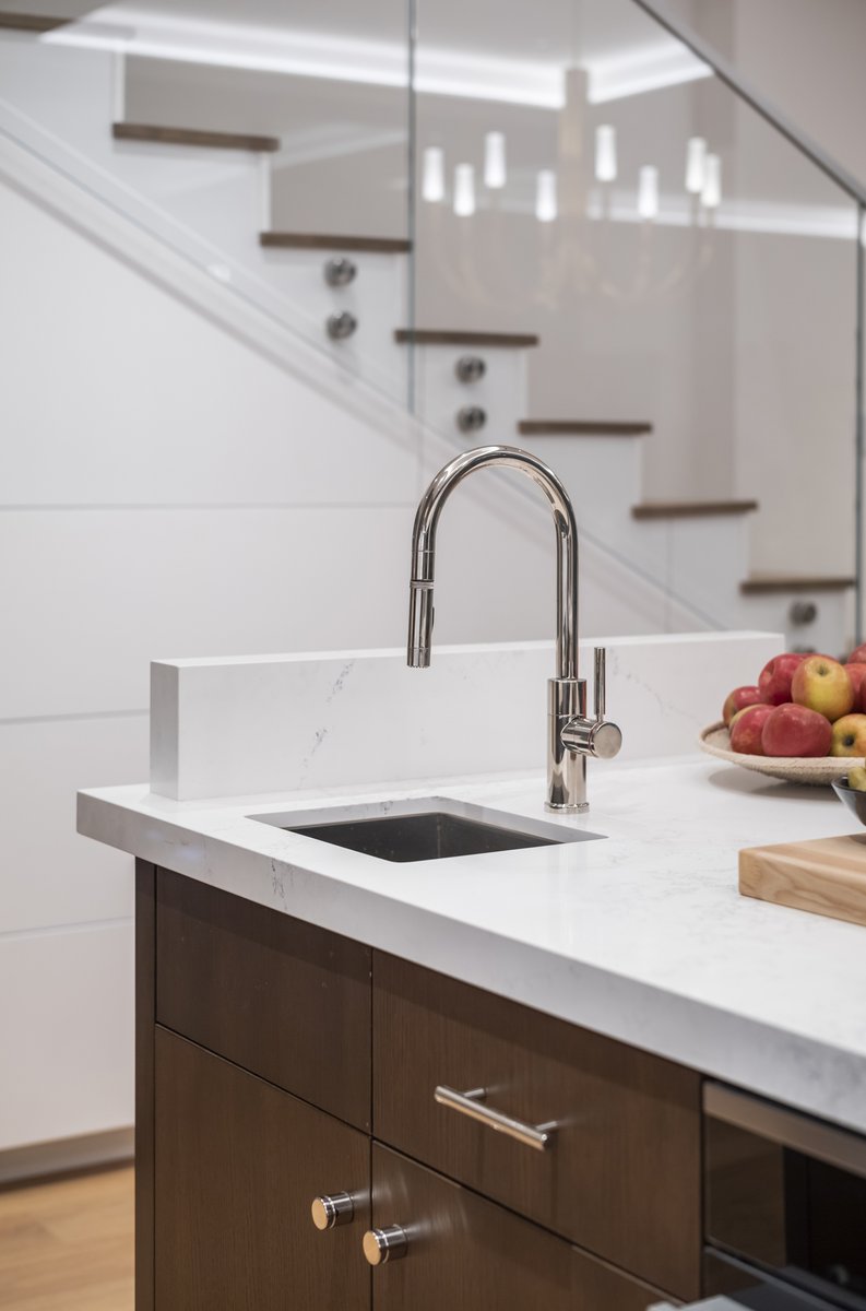 This sleek and contemporary under mount sink is ideally sized for any food preparation or clean up task. 

barclayproducts.com/products/15-sa…

#barclayproducts #homedecor 
#homedesign #kitchendesign 
#kitchendecor #kitchentrends 
#homestyle #homeimprovement 
#kitchensinks #tuesdayvibe #tubs