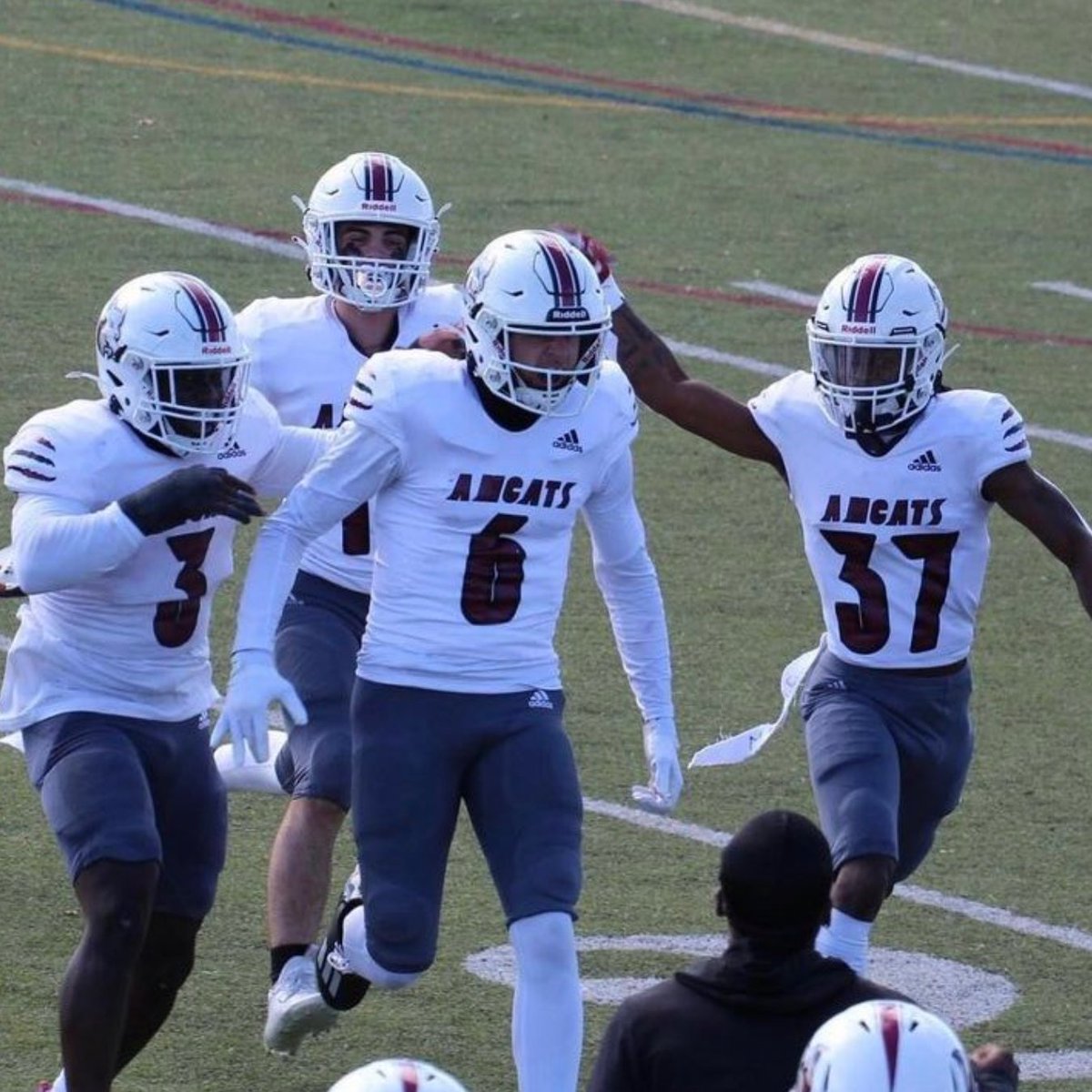 PreGameFB's tweet photo. Anna Maria: 2021 champions and the first-ever Uniform Challenge champions. 🔥 https://t.co/eadPKf9XwF