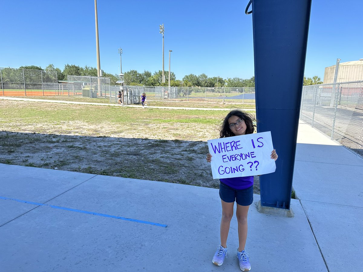 Our 5th grade CREW girls cheering on the Girls on the Run for their 5k practice run. 🏃‍♀️📣🎉 <a href="/CREWatCES/">CREW at CES</a> <a href="/CESCorkyBear/">Corkscrew Elementary</a>