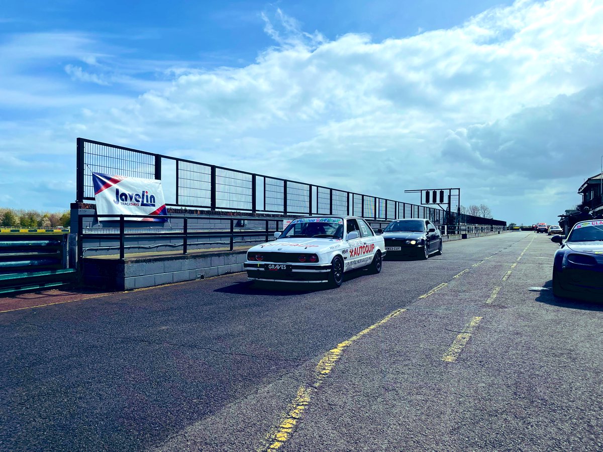 mattjameswright's tweet image. This thing is bloody brilliant. Just the right balance of power vs handling. 
Full tank done ✅ 😎

#croftcircuit 
@JavTrack