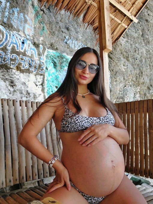 My massive belly and boobs. I love sooo much  💙#sexy #bigbelly #pregnantwomen #pregnantkink #pregnancy<a href="/tag/sexy"class="tags"><span>#sexy</span></a><a href="/tag/pregnancy"class="tags"><span>#pregnancy</span></a><a href="/tag/bigbelly"class="tags"><span>#bigbelly</span></a><a href="/tag/pregnantwomen"class="tags"><span>#pregnantwomen</span></a><a href="/tag/pregnantwife"class="tags"><span>#pregnantwife</span></a>