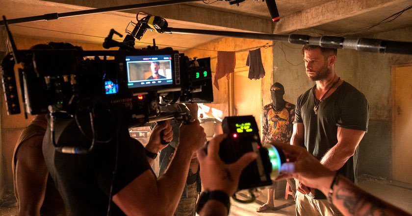 Chris Hemsworth tweet media