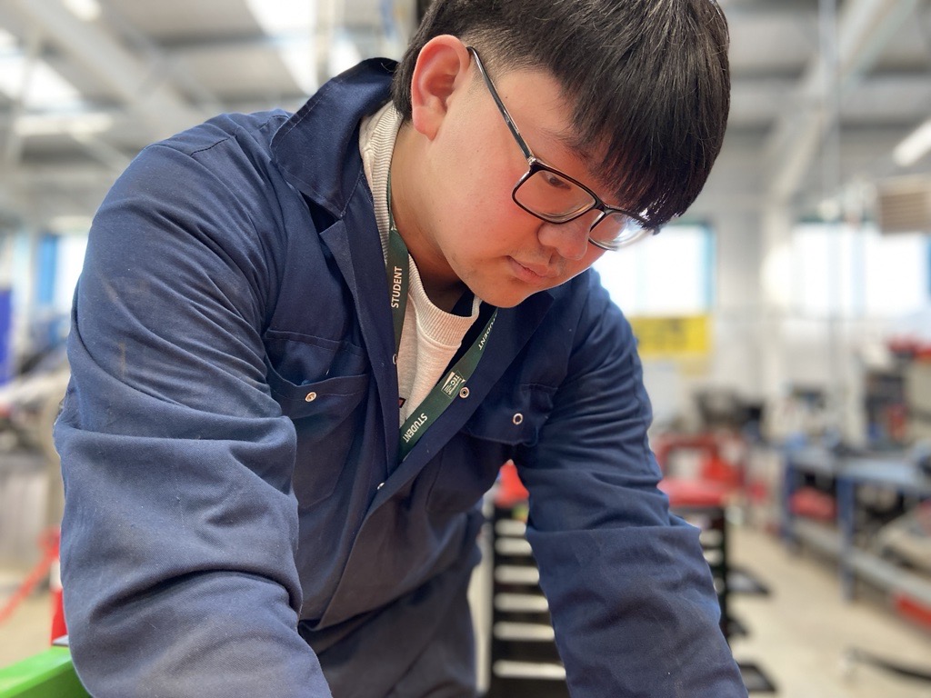 Harry, 18, who progressed to us from Lady Lumley’s School, #Pickering is studying #Automotive Level 2 with us here at Scarborough TEC. 

Here he is busy in the #MotorVehicle workshop, using equipment which is part of the Yorkshire andHumber Institute of Technology.
