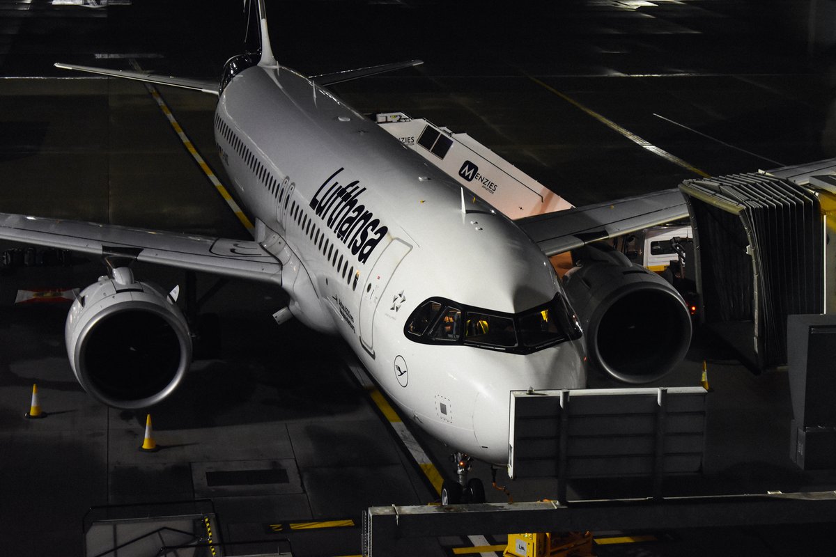 AlphaFoxtrotuk's tweet photo. #Lufhansa A320neo pre flight, what was your last 320 Pic? 

#AvGeek #A320 #a320neo #Airbus #aviationphotography #aviationdaily https://t.co/V7C5jslkfC