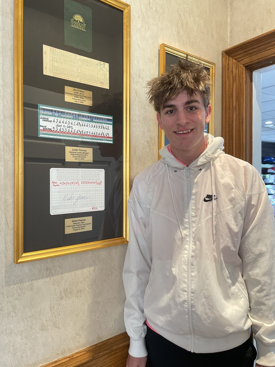 A very nice moment for <a href="/foundation_59/">Foundation 59</a> athlete <a href="/NolanHaynesGolf/">Nolan Haynes</a> to be honored by <a href="/JustinThomas34/">Justin Thomas</a> at Harmony Landing for breaking JTs home course record last year with a 60. #AJGA #Golf #records #FirstClass