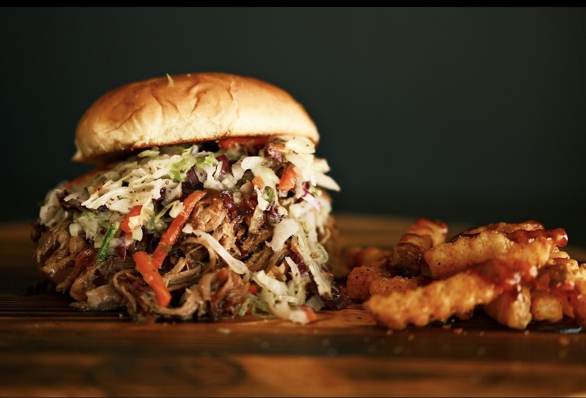 ddignan's tweet photo. Coming to town for the #NFLDraft? Consider trying Smoke 'n Magic inside @Fly_KansasCity! The Pulled Pork Sandwich topped with their amazing slaw is <INSERT CHEF'S KISS>! And it can only be found at KCI!
READ: https://t.co/o9NENO4fQX
#fountaincityfoodie | #FlyoverCountryIsAMyth https://t.co/bh1sNLHUNq