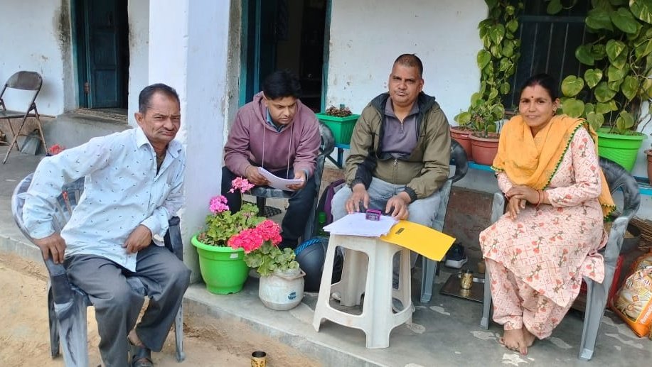 REAPUttarakhand's tweet photo. REAPPauri: Today, the #AM_LH visited two villages of #Khirsu block namely #Dungari_Panth &amp; #Khalu and got the #signature of the #chairperson of the #Bhoomi_CLF on the #ILIP_letter. Discussion was also done with #AM_Sales on ILIP. During this M&amp;E and FA &amp;… https://t.co/UOH0aY2Cpe