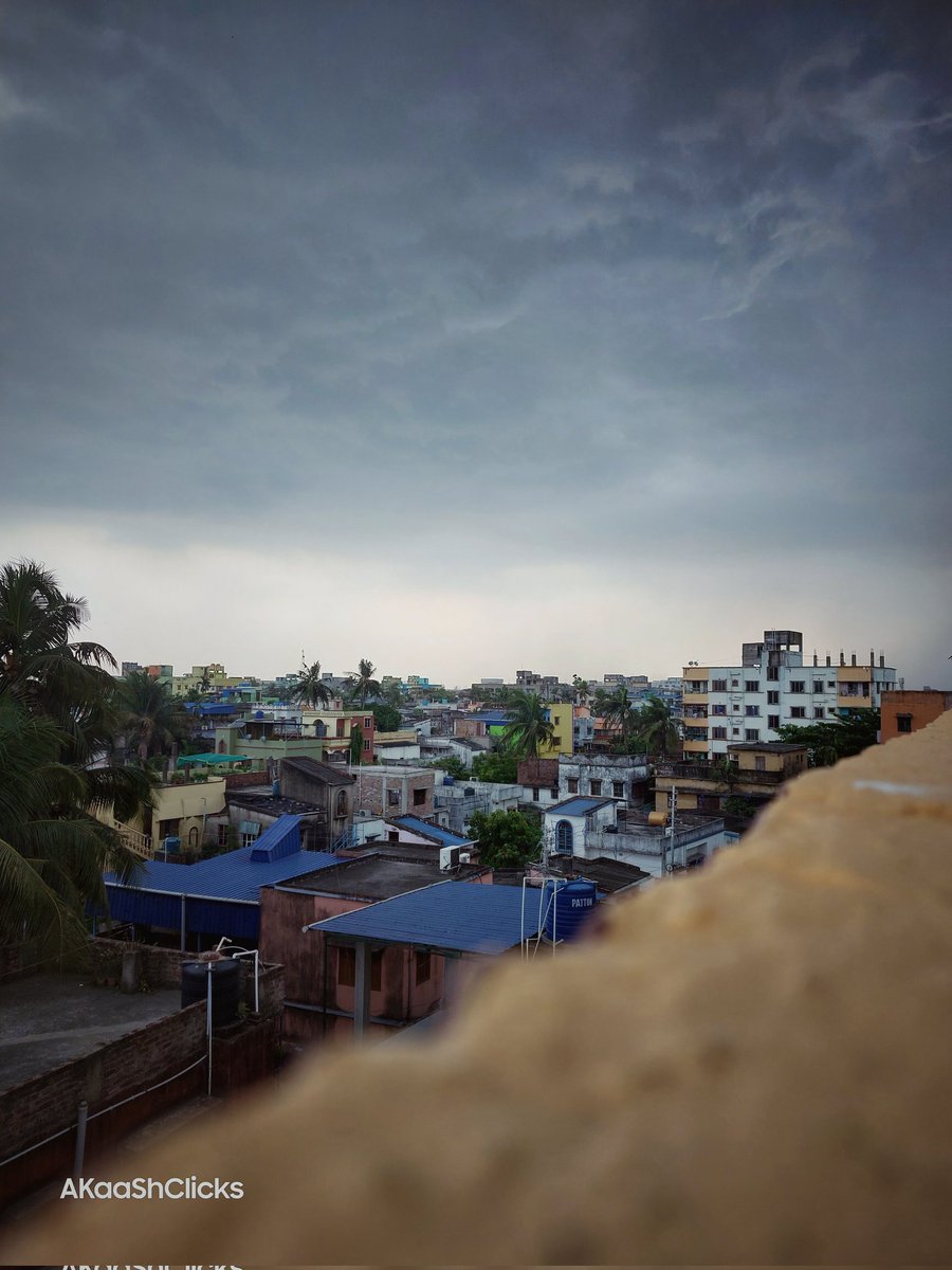 imshouvik02's tweet image. The Sky ❤️
@samsungindia @samsungmobile @samsung #A52s5G #photos #photography #kolkata #agarpara #photos #rain #sky #skyphotography #instagram #viralpost #India