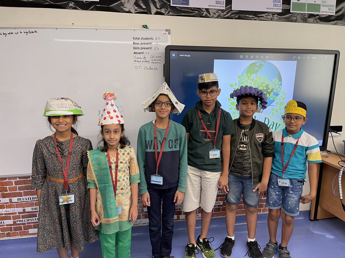 Srija72281713's tweet photo. Grade 4 - D dazzling stars celebrating Earth day 2023 #EarthDay2023
#InvestInPlanet
#EarthDayPledge 
@Fatima_Martin @ShettySampoorna @gemsnms_alkhail https://t.co/NBteNhoB9H