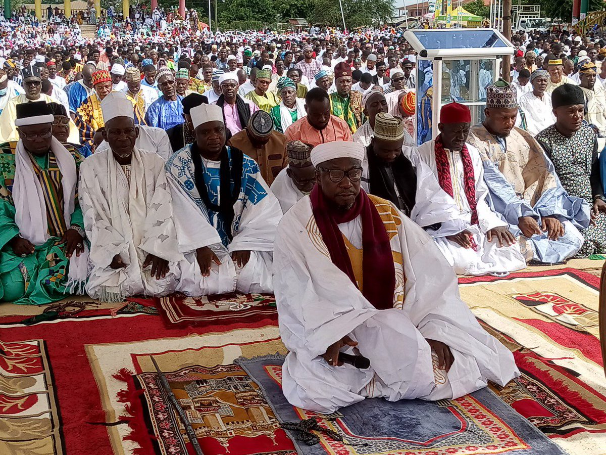 news_ghana's tweet photo. Muslims urged to foster unity for economic development  https://t.co/6HGwwni4lK #News #economicdevelopment #fosterunity #MCE #MUSLIMS https://t.co/3K1az3XA1M