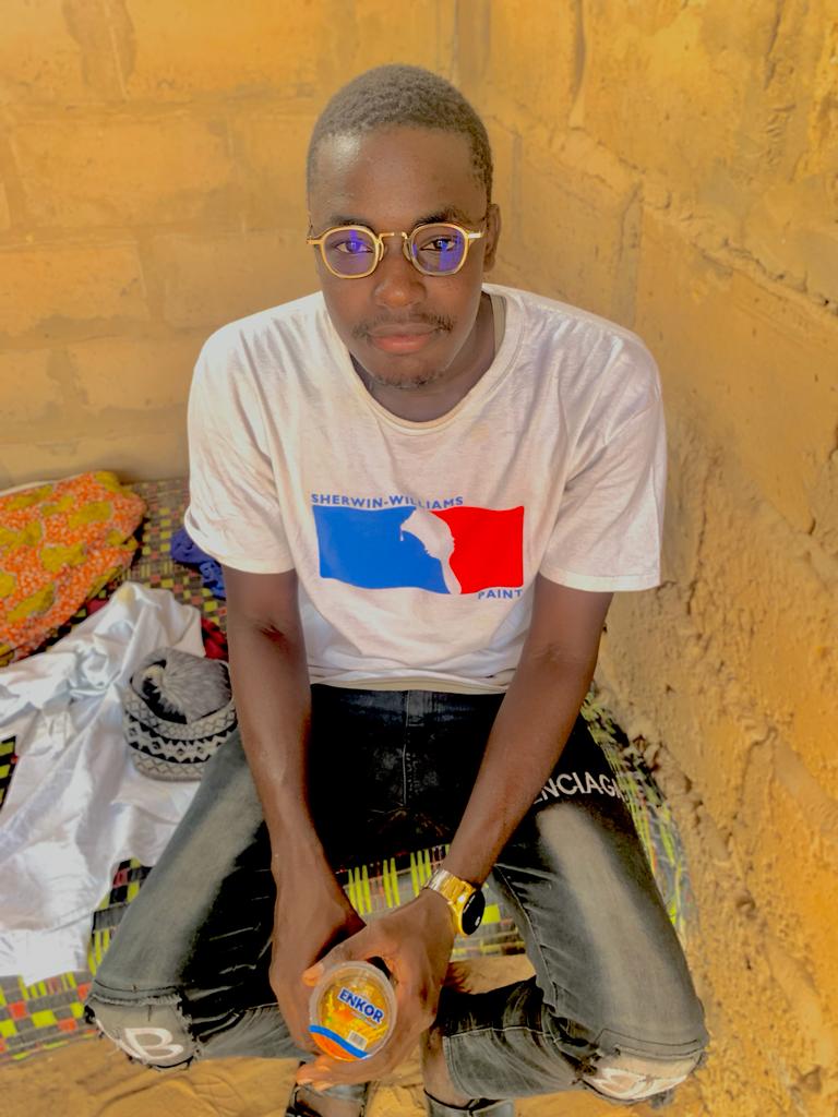 babacar_ami's tweet photo. Hey yolli !! https://t.co/fY7aAQVKos