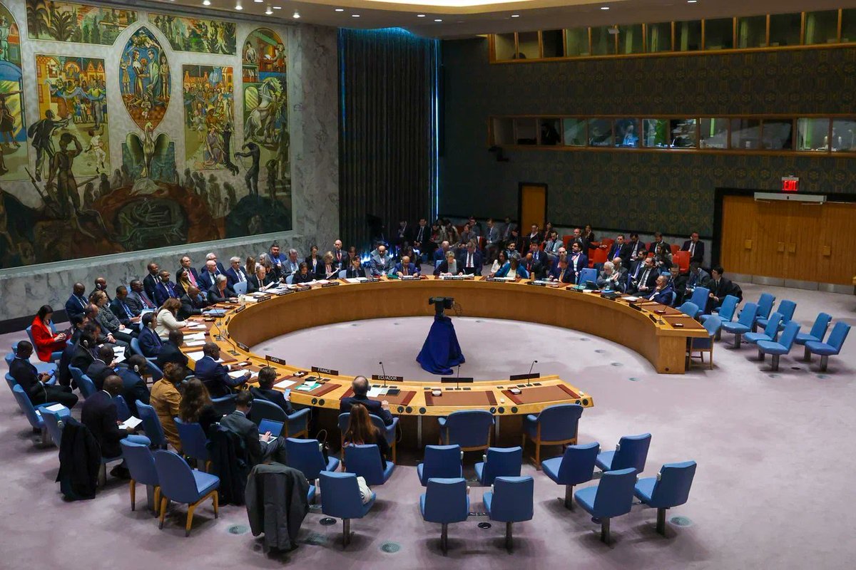 mfa_russia's tweet photo. 🇺🇳 Foreign Minister Sergey #Lavrov chairs Security Council debate on effective multilateralism through defence of principles of #UN Charter

📍 New York, April 24

#UNCharterIsOurRules https://t.co/FSqisBPEFm